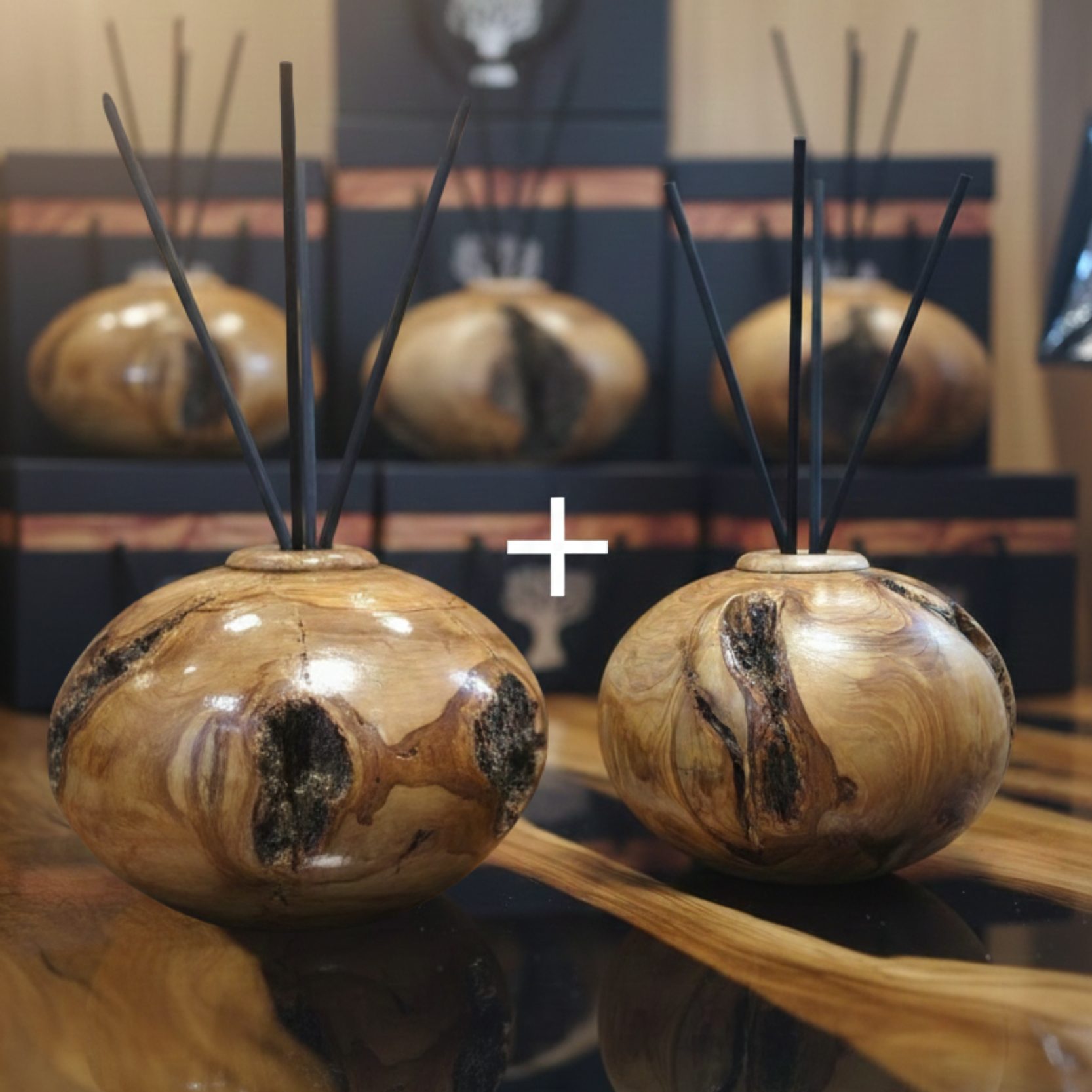 WoodsArt Kamergeurverspreider Handgemaakt Massief Olijfhout Incl. Geurstokjes Combi ⌀12cm + ⌀16cm exclusiever dan geurhouders van bv Rituals