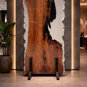 Irregular edge epoxy tafel