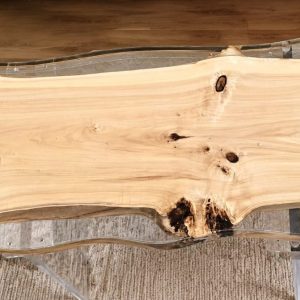 Irregular edge epoxy tafel